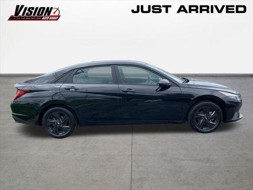 2023 Hyundai ELANTRA HEV Blue