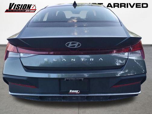 Amazon Gray 2026 Hyundai ELANTRA SE