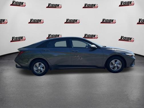 Amazon Gray 2026 Hyundai ELANTRA SE