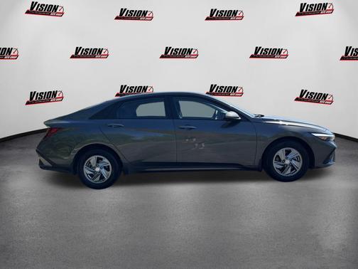 Amazon Gray 2026 Hyundai ELANTRA SE