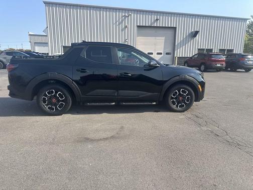 Phantom Black 2024 Hyundai SANTA CRUZ XRT