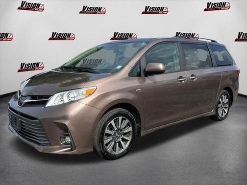 2019 Toyota Sienna XLE
