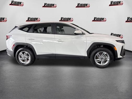 Serenity White Pearl 2026 Hyundai TUCSON SE