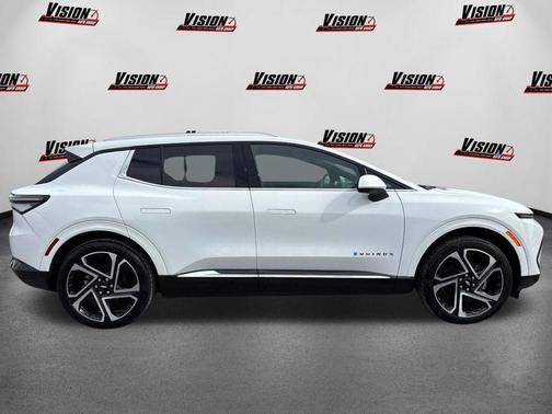 2025 Chevrolet Equinox EV LT