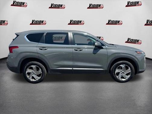 2022 Hyundai SANTA FE SE