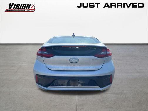 2017 Hyundai IONIQ Hybrid SEL