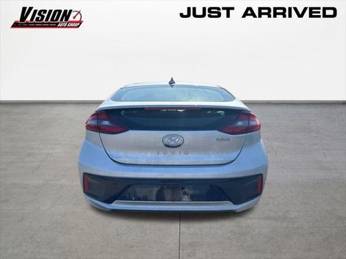 2017 Hyundai IONIQ Hybrid SEL