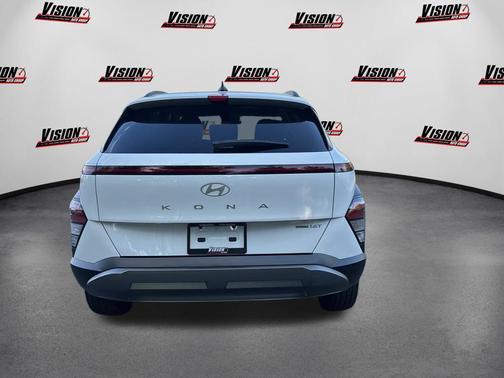 Atlas White 2026 Hyundai KONA SEL Premium