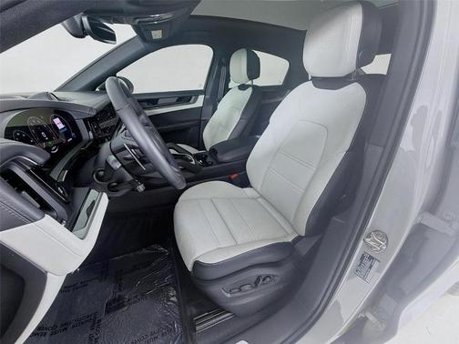 2025 Porsche Cayenne S