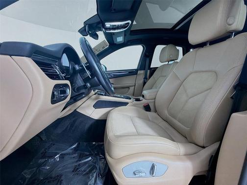 2023 Porsche Macan 