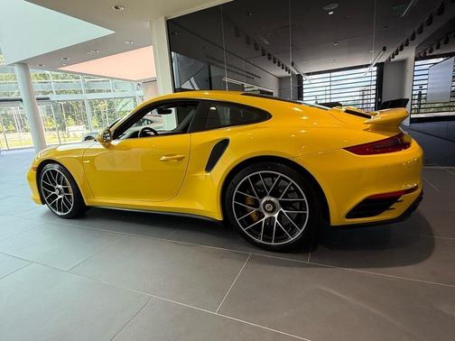 2019 Porsche 911 Turbo S