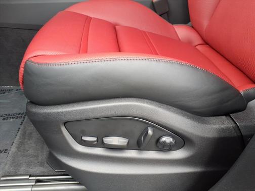 2026 Porsche Cayenne GTS