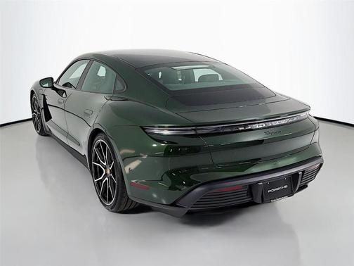 2025 Porsche Taycan 4