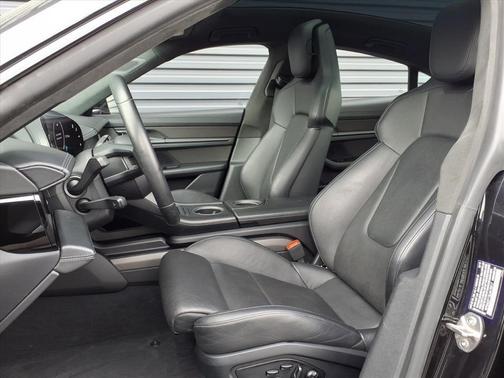 2020 Porsche Taycan Turbo S