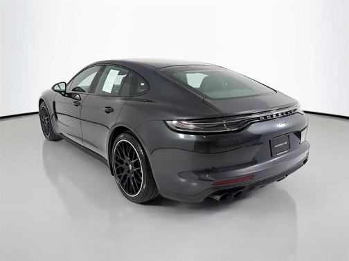 2022 Porsche Panamera Platinum Edition