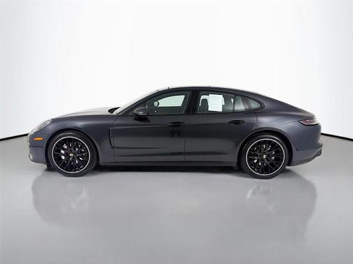 2022 Porsche Panamera Platinum Edition