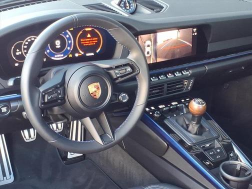 2025 Porsche 911 Carrera T