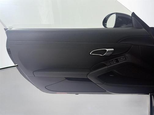 2022 Porsche 718 Cayman 