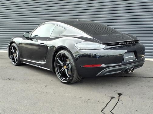 2022 Porsche 718 Cayman T