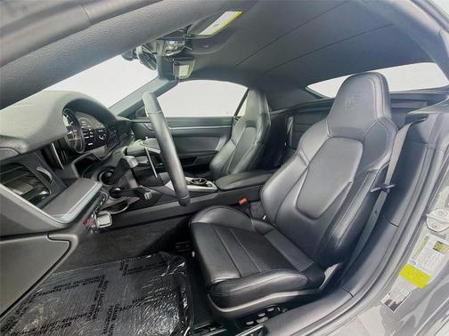 2023 Porsche 911 Carrera