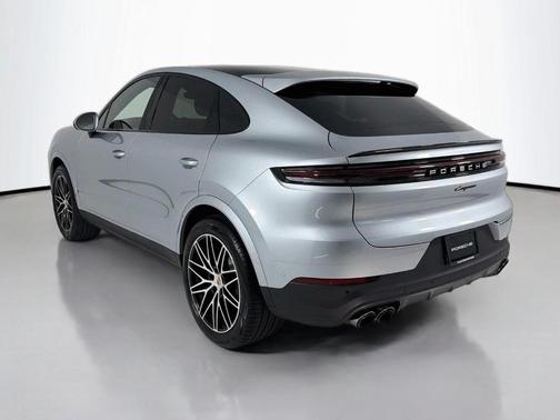 Dolomite Silver Metallic 2025 Porsche Cayenne AWD