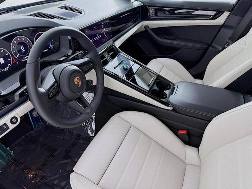 Volcano Grey Metallic 2026 Porsche Panamera Base