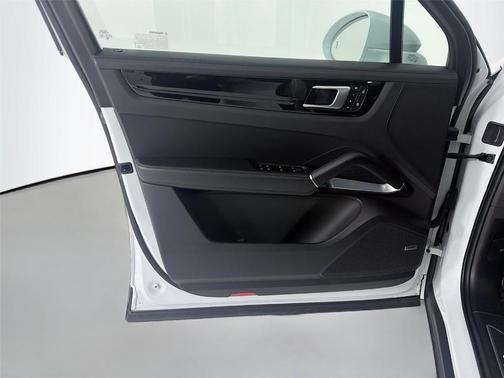 2022 Porsche Cayenne Turbo