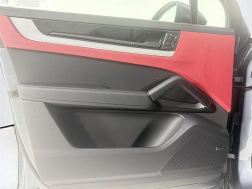 2026 Porsche Cayenne S