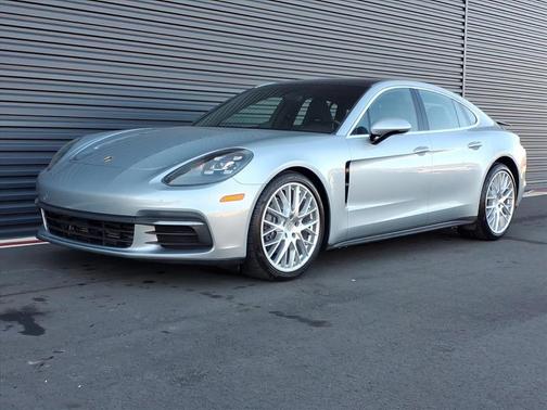2019 Porsche Panamera Base