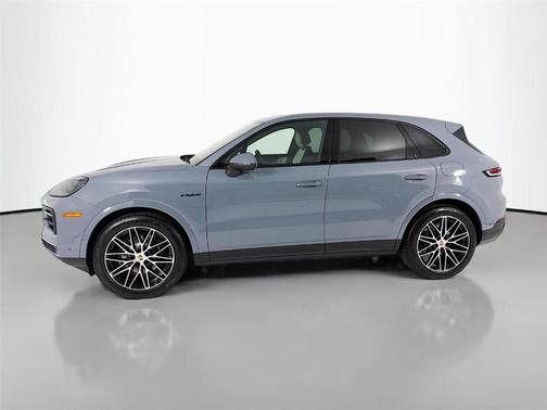 2026 Porsche Cayenne AWD