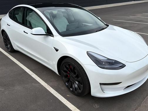 2023 Tesla Model 3 Performance