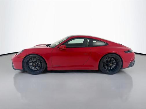 2025 Porsche 911 Carrera 4 GTS