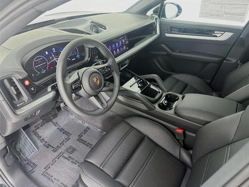 2026 Porsche Cayenne AWD