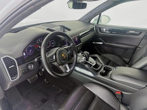2022 Porsche Cayenne Turbo