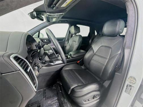 2022 Porsche Cayenne Turbo