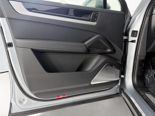 2025 Porsche Cayenne S Coupe AWD