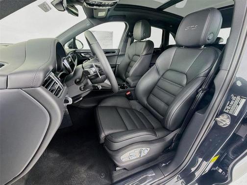 Volcano Grey Metallic 2026 Porsche Macan GTS