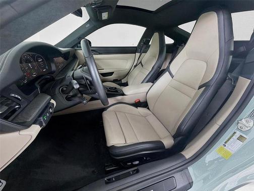 Green 2025 Porsche 911 Carrera 4 GTS