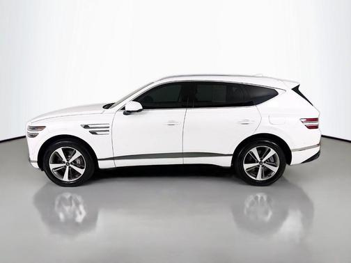 Alta White 2024 Genesis GV80