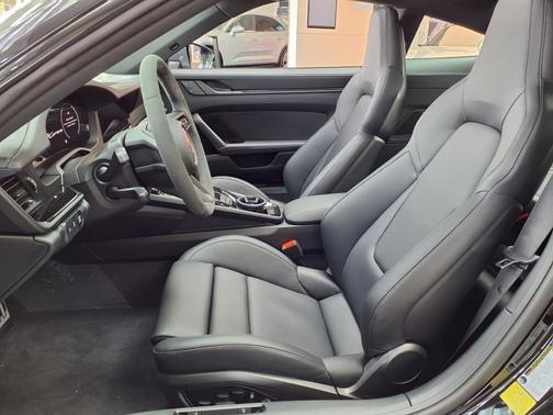 2026 Porsche 911 Carrera