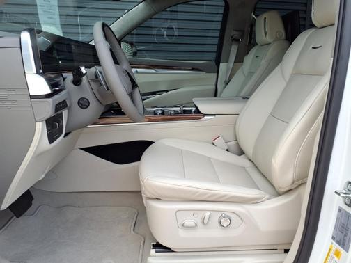 2025 Cadillac Escalade ESV Premium Luxury Platinum