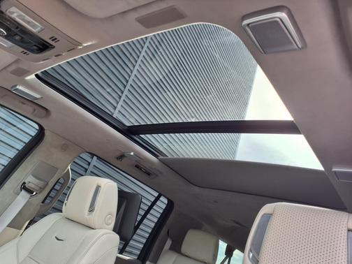 2025 Cadillac Escalade ESV Premium Luxury Platinum