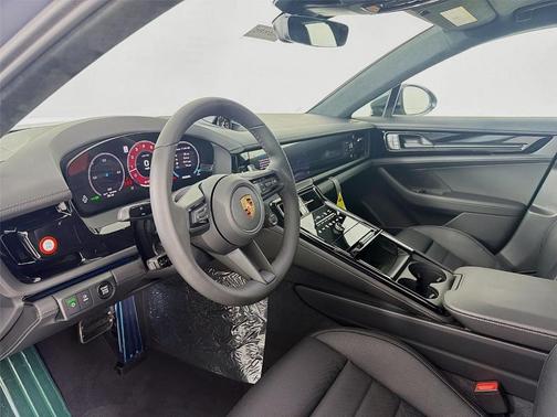 2026 Porsche Panamera GTS