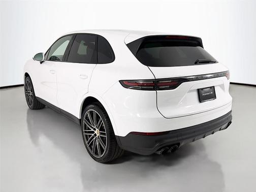 2023 Porsche Cayenne 