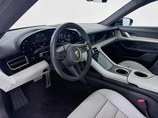 Gentian Blue Metallic 2022 Porsche Taycan