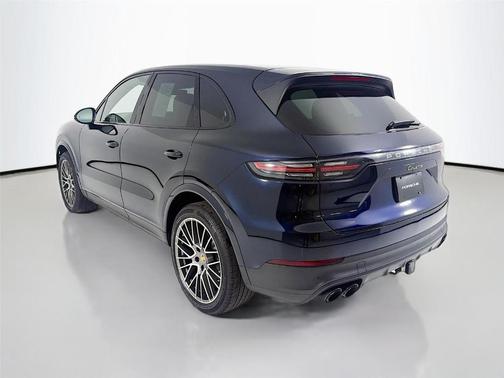 2023 Porsche Cayenne Platinum Edition