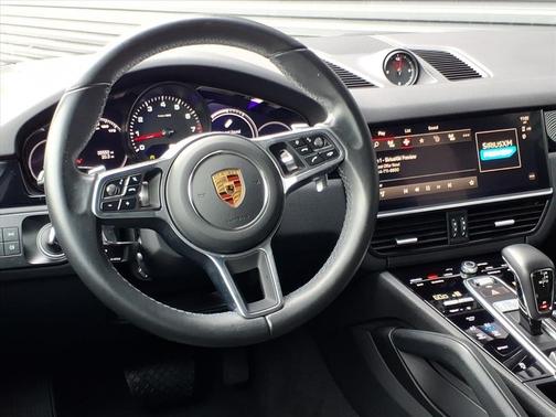 2023 Porsche Cayenne Platinum Edition