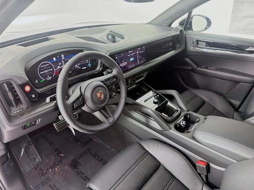 2026 Porsche Cayenne GTS