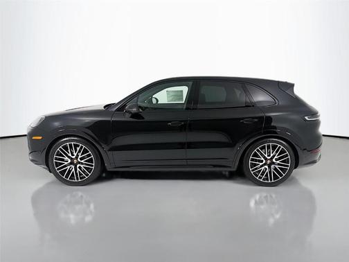 2026 Porsche Cayenne GTS