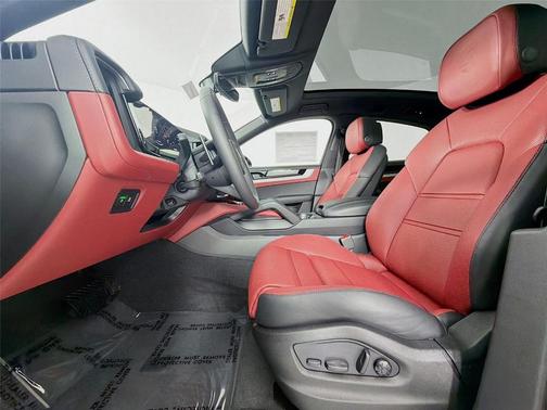 2026 Porsche Cayenne AWD